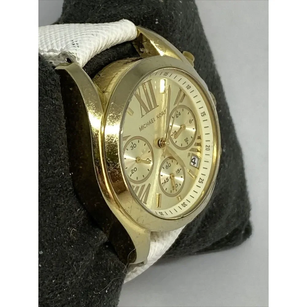Michael Kors MK5973 Women's White Leather Analog Dial Quartz Wrist Watch XX494